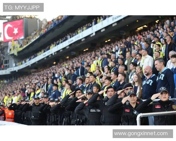 国外足球明星人品问题引发争议球场之外的道德考验与公众形象