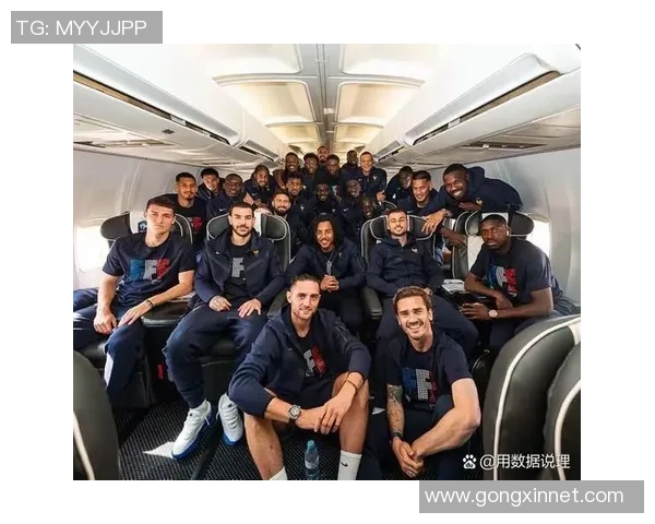 足球明星之间的亲密关系与合作网络全景图解析 足球明星之间的亲密关系与合作网络全景图解析